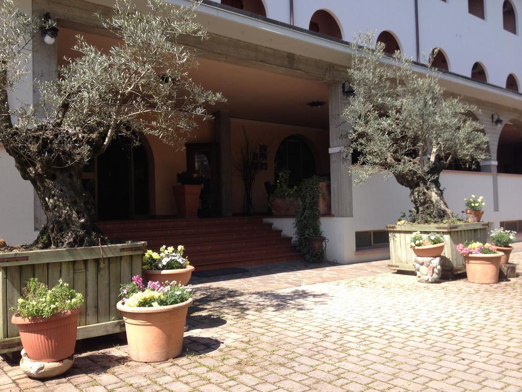 Hotel Missirini Fratta Terme Kültér fotó